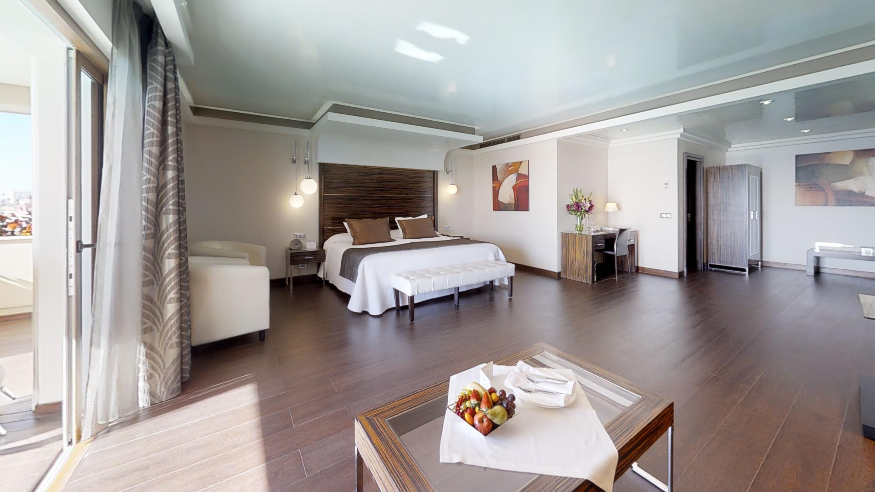 Vincci Seleccion Aleysa Hotel Benalmádena Kültér fotó A room at the hotel