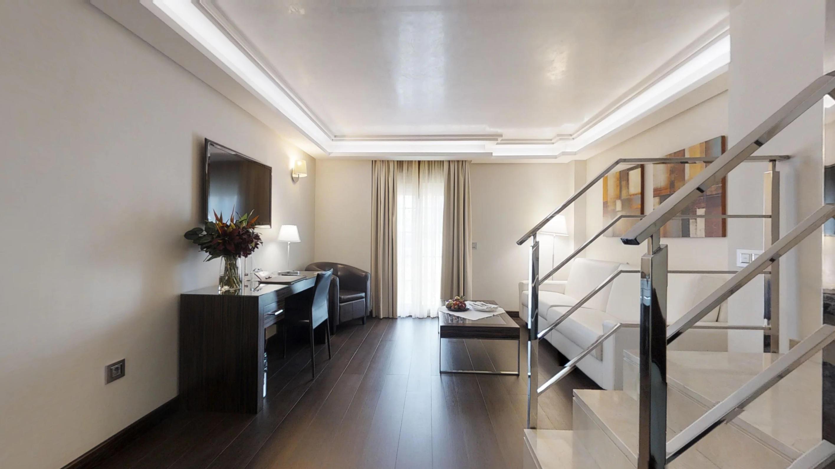 Vincci Seleccion Aleysa Hotel Benalmádena Kültér fotó A suite at the hotel