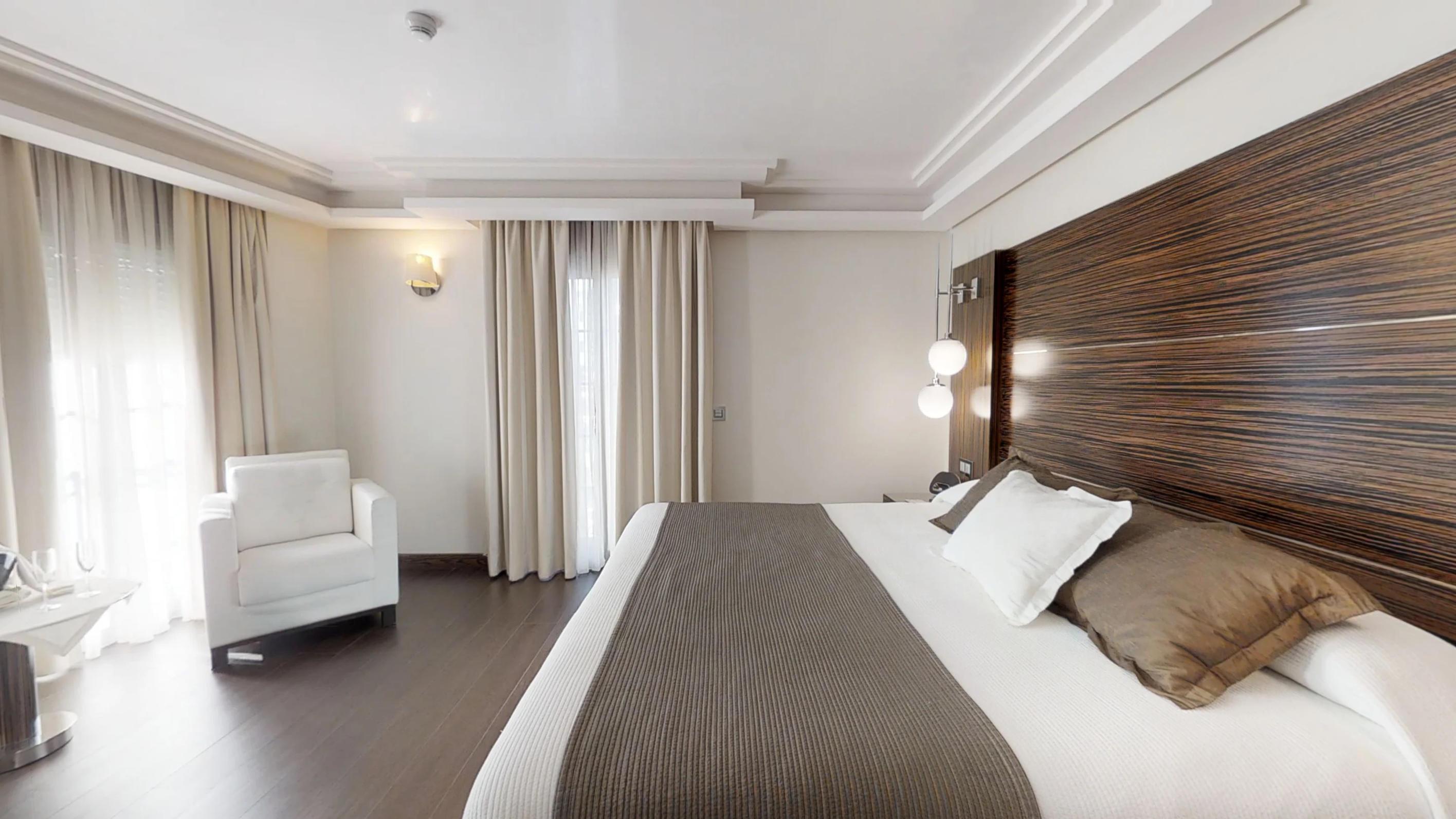 Vincci Seleccion Aleysa Hotel Benalmádena Kültér fotó A room at the hotel