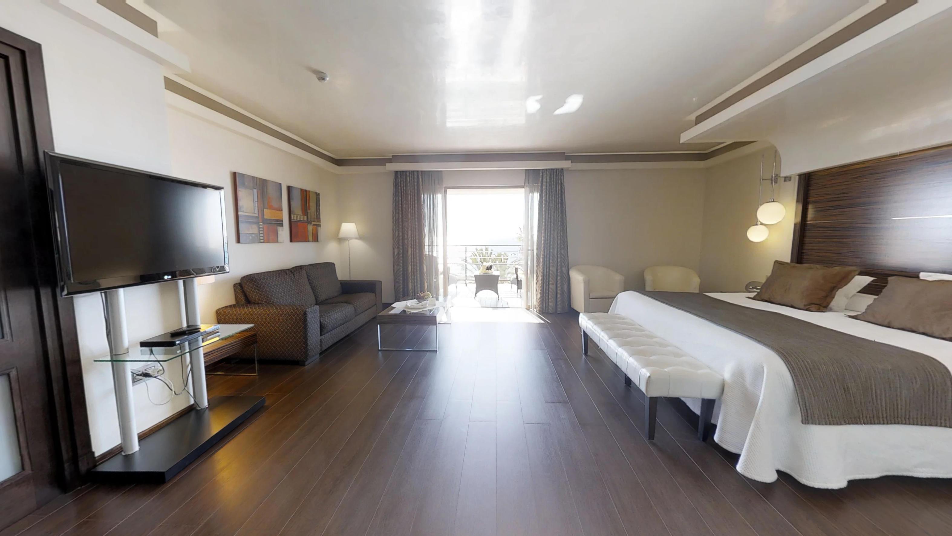 Vincci Seleccion Aleysa Hotel Benalmádena Kültér fotó A room at the hotel