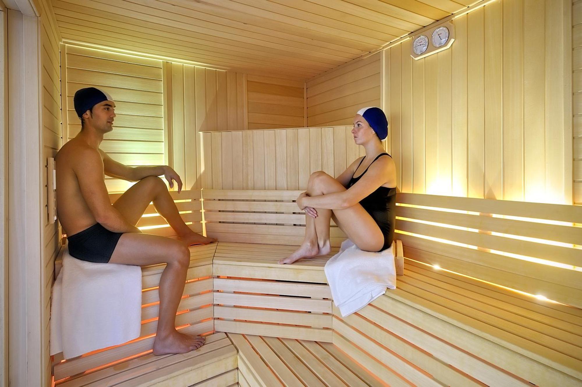 Vincci Seleccion Aleysa Hotel Benalmádena Kültér fotó Sauna