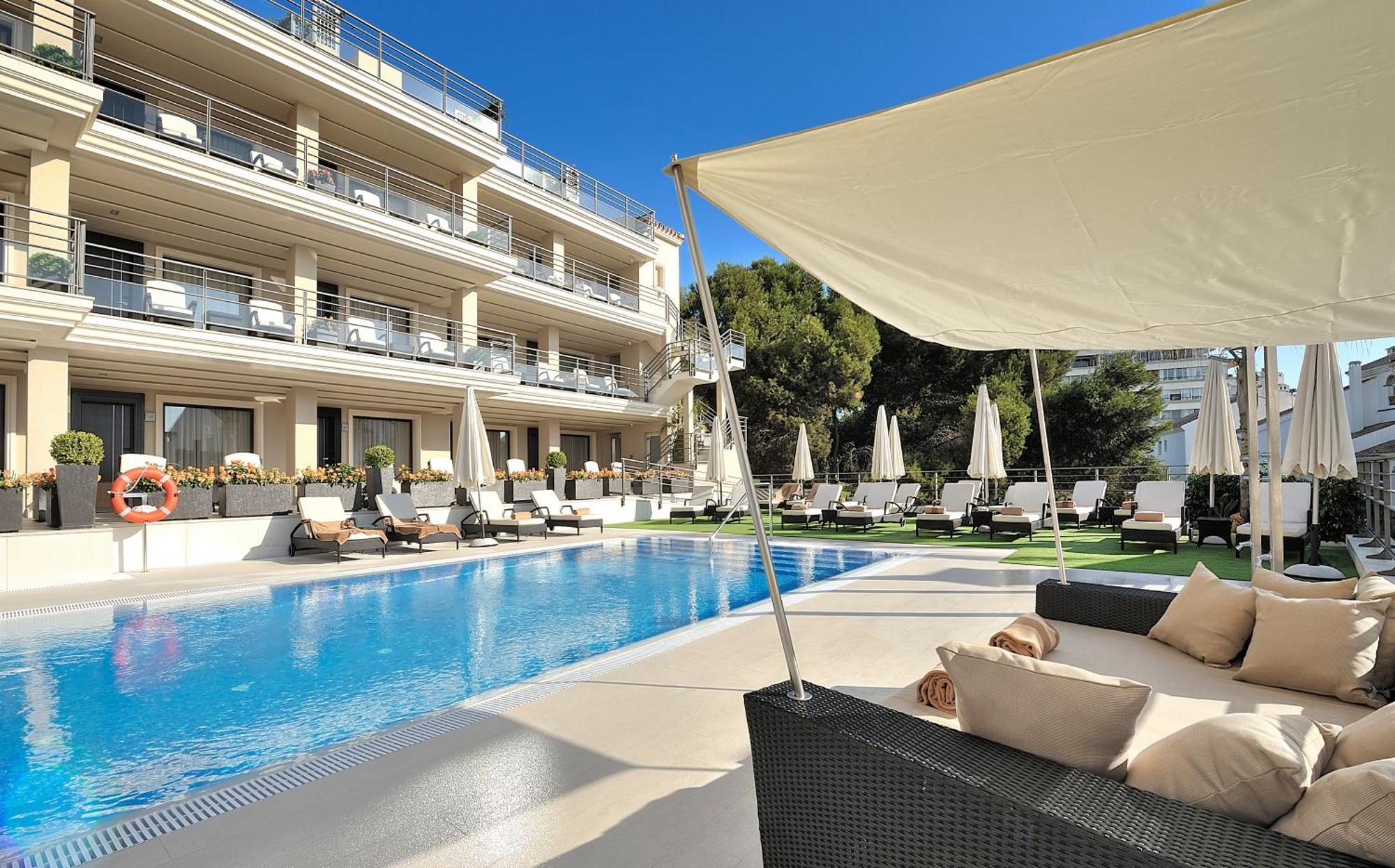 Vincci Seleccion Aleysa Hotel Benalmádena Kültér fotó Hotel